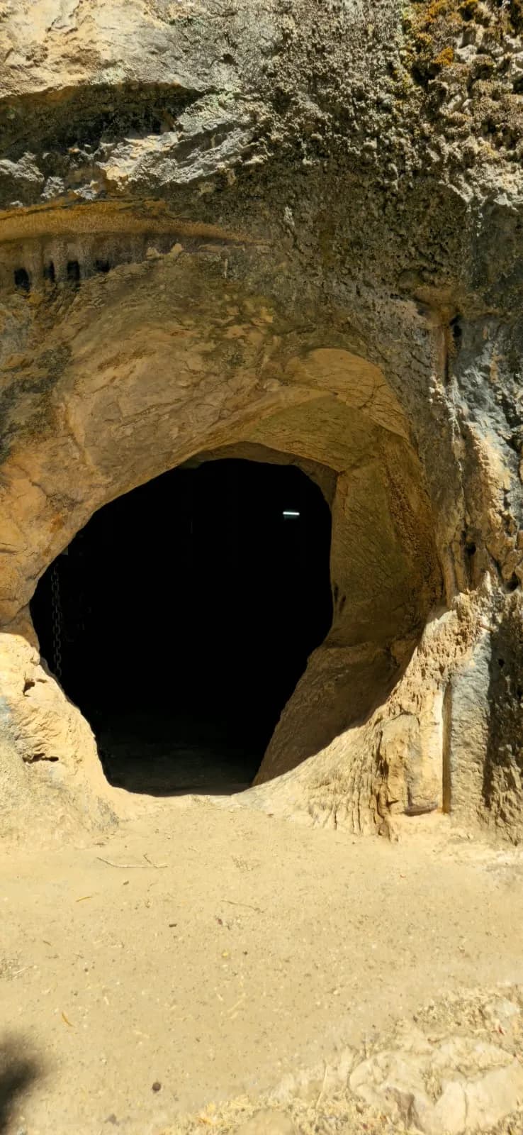 Paso interior de la cueva